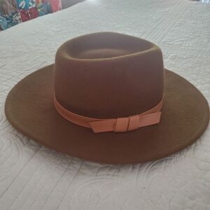 Universal Thread Tan Fedora Hat with Bow Accent